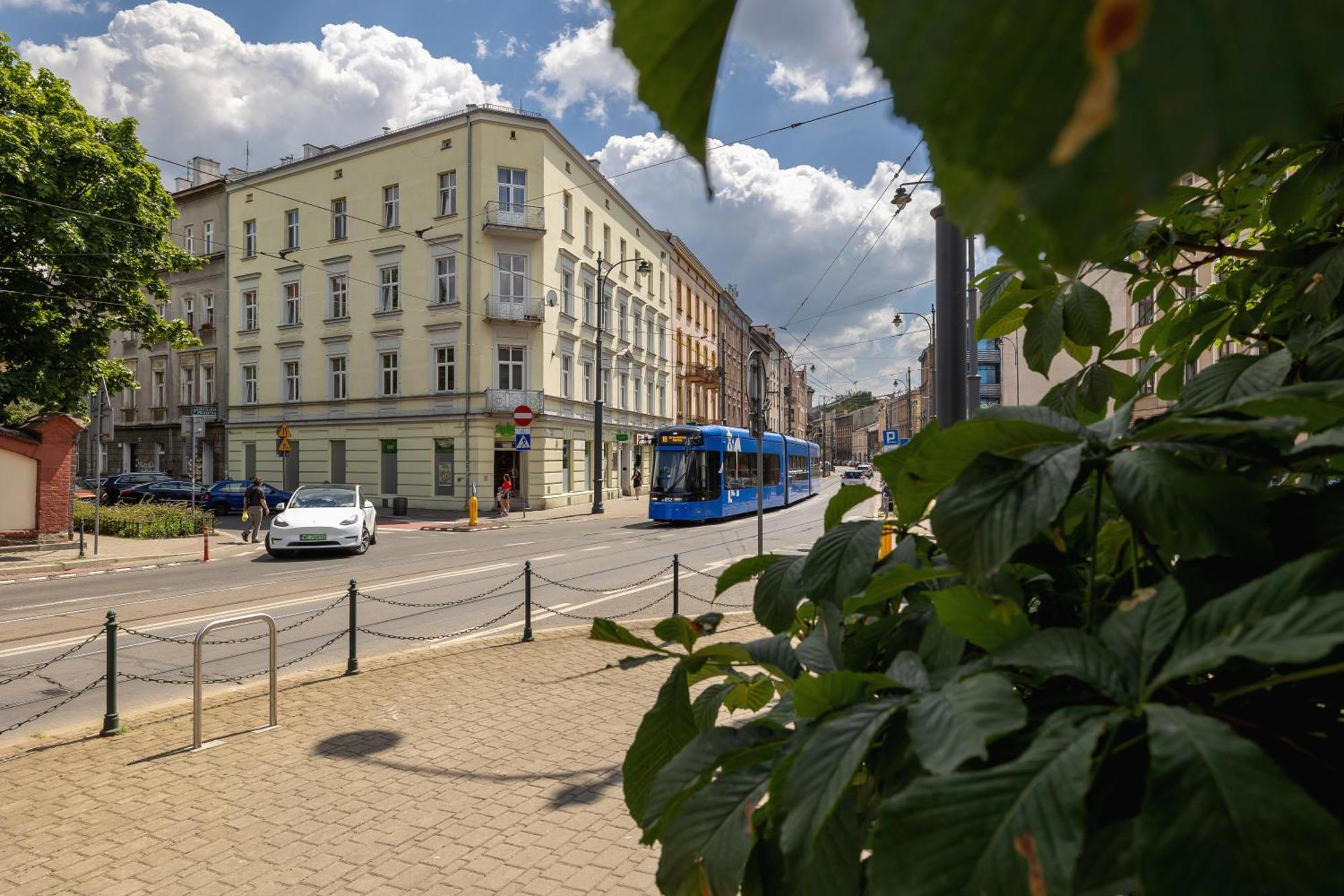 1-Bedroom Apartment - 65 Dluga Street Krakow Exterior photo